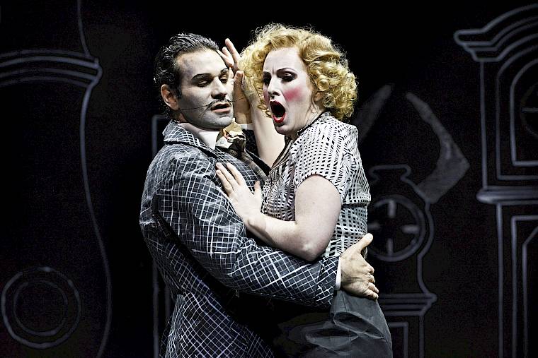 L'Heure espagnole. Foto: T+T Fotografie / Toni Suter + Tanja Dorendorf